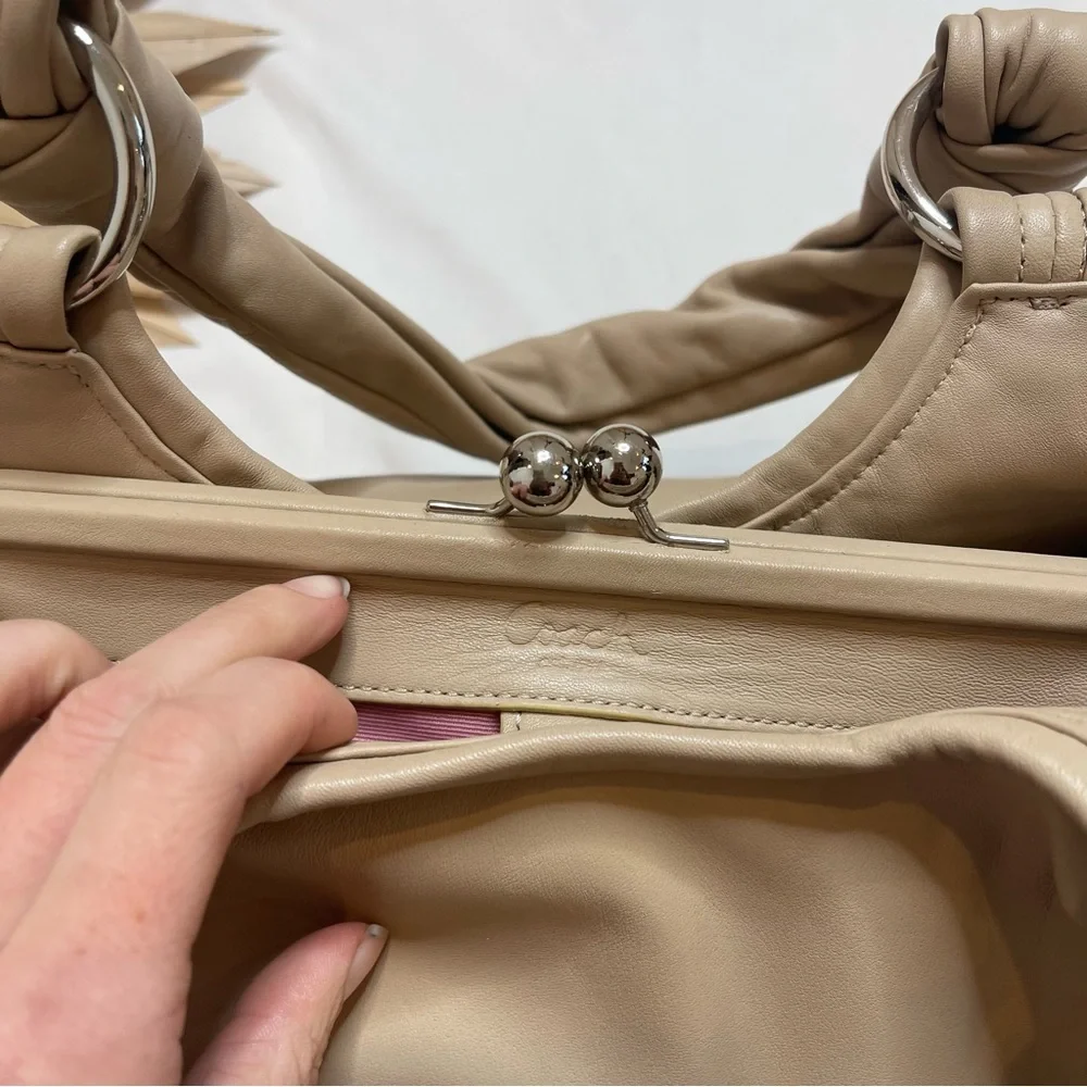 Vintage Coach Parker Cream Tan Beige Leather Kisslock Chunky Straps Hobo Purse - Picture 9 of 13